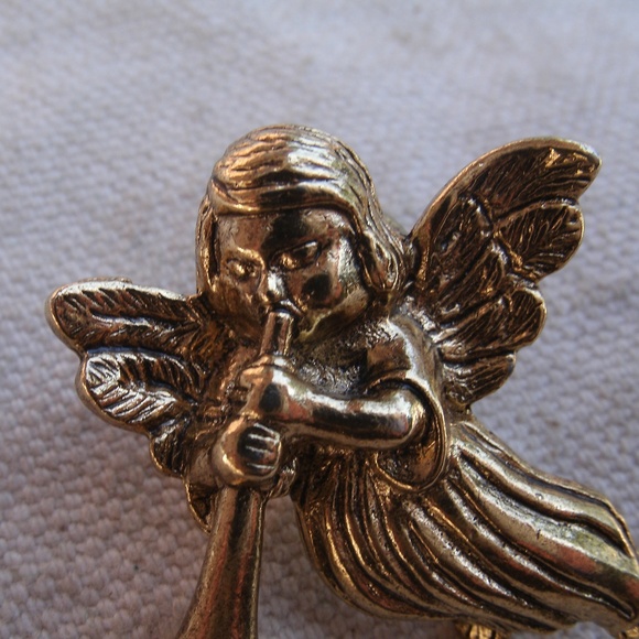 Vintage Angel With Horn Tack Style Pin - Picture 2 of 8